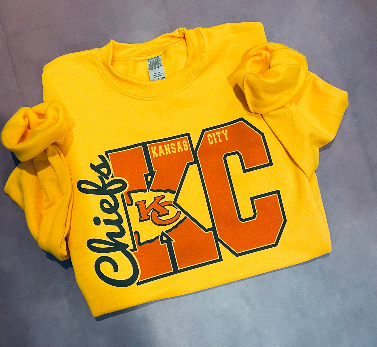 KC Chiefs yellow sweatshirt – nygypsiestees