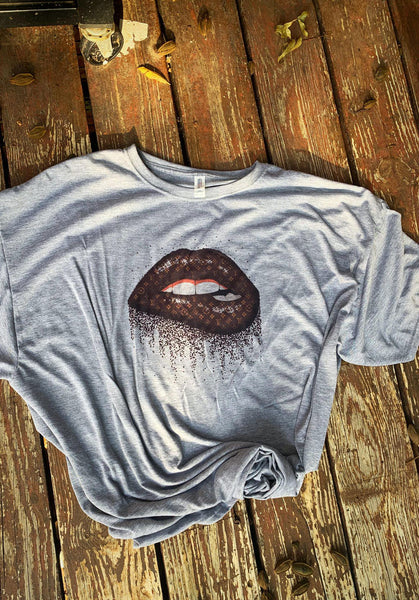 Lv lips shirt