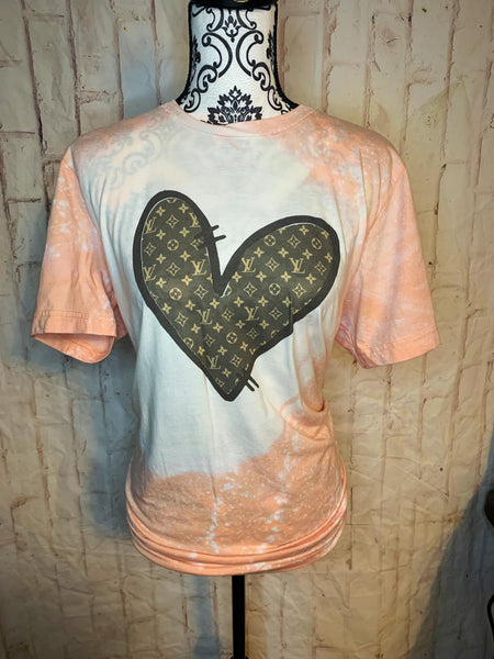 Lv heart Tee