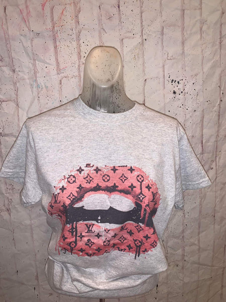 Lv pink lips Shirt