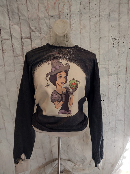 Snow white bleached sweatshirt